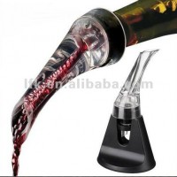 2018 Latest Plastic Wine Aerator Pourer/Perfect Pour Wine Pourer Gift Set LFK-012B